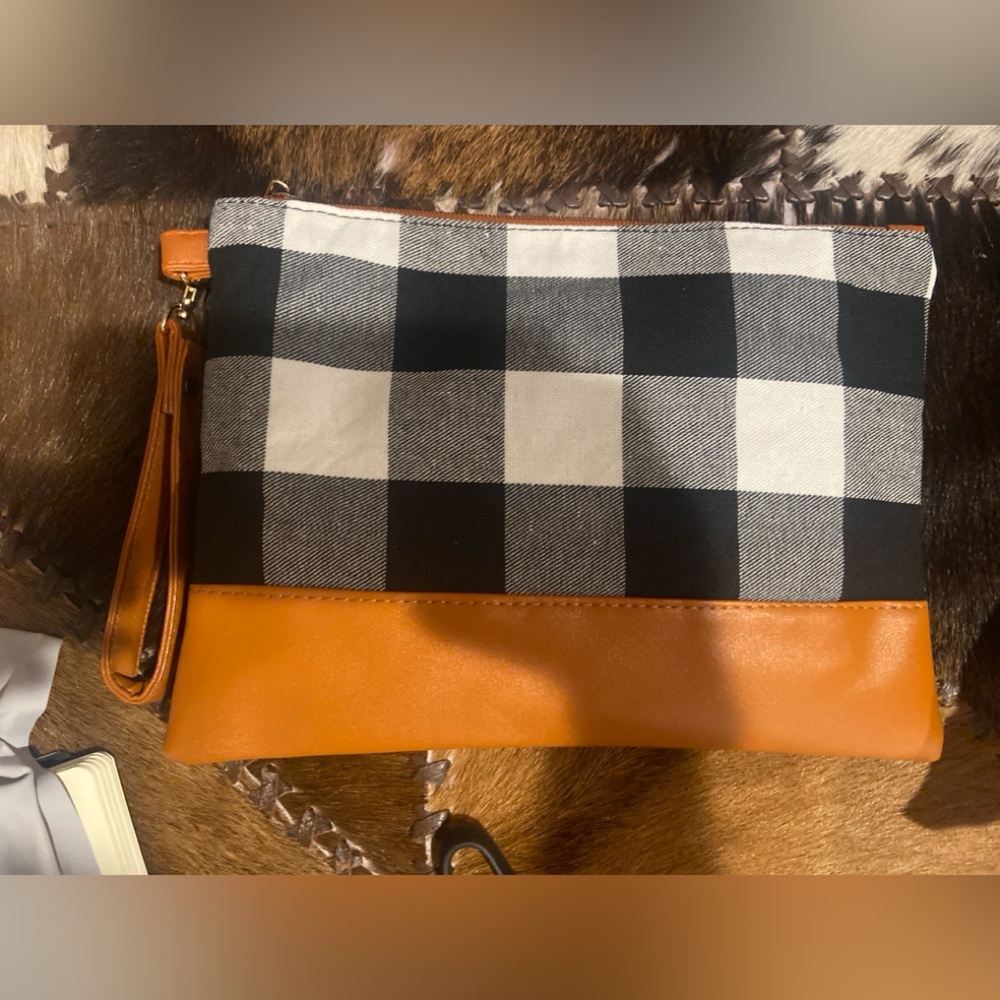 Stylish  Black Checkered or Buffalo plaid wristlet purse clutch